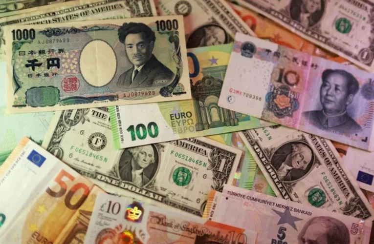 Yen wallows at 40-year low as dollar rally gets yield boost